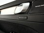 Volvo XC40 B4 Plus Dark | Panoramadak | 360° camera | Harman Kardon | Stoel- en stuurverwarming | Trekhaak