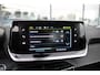 Peugeot e-2008 EV Active 50 kWh Automaat Airco Cruise Carplay 32.840km dealer onderhouden
