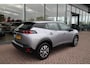 Peugeot e-2008 EV Active 50 kWh Automaat Airco Cruise Carplay 32.840km dealer onderhouden