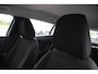 Peugeot e-2008 EV Active 50 kWh Automaat Airco Cruise Carplay 32.840km dealer onderhouden