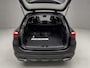 Mercedes-Benz GLC 300e 4MATIC AMG Line | Panoramadak | Luchtvering | Trekhaak |