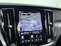 Volvo V60 T6 Plug-in hybrid AWD Core Bright | Trekhaak | Adaptive Verlichting | Android Auto / Apple Carplay | PDC V+A en Camera | Extra getint glas | Stoel + Stuurverwarming |