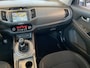 Kia Sportage 1.6 GDI BusinessPlusLine,Dealeronderhouden,Panoramadak,Navigatie,Achteruitrijcamera,Climate&Cruisecontrol,Spraakbediening,Pushbar,Trekhaak,Achteruitrijsensoren,17 Inch Lmv