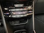 Peugeot 2008 1.2 PureTech Blue Lease Allure,Automaat,Navigatie,Parkeerassistent,Panoramadak,Climate&Cruisecontrol,Spraakbediening,Halfleder/Stof,Dakrail,16 Inch Lmv