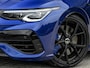 Volkswagen Golf 2.0 TSI R 4Motion | Panoramadak | Akrapovic | Harman/Kardon | Performance Pack | HUD | Camera | Stoelverwarming + Ventilatie | Carbon Interieur | Memory Seat | Ambiance Interieur | ACC |
