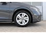 Volkswagen Golf 1.0 TSI 110pk Life | Navigatie | App Connect | Achteruitrijcamera