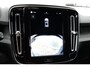 Volvo EX40 Single Motor Extended Range Plus 82 kWh | Trekhaak | Verwarmbare voorstoelen en stuurwiel | Keyless | Apple carplay/Android auto | Adaptieve cruise control | Warmtepomp