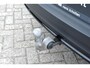 Volvo EX40 Single Motor Extended Range Plus 82 kWh | Trekhaak | Verwarmbare voorstoelen en stuurwiel | Keyless | Apple carplay/Android auto | Adaptieve cruise control | Warmtepomp
