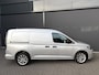 Volkswagen Caddy Maxi Cargo 2.0 TDI Comfort Airco - Apple carplay - Parkeersensor achter - Zijschuifdeur rechts - Tussenschot volledig - Zijwandbekleding laadruimte - Cruise control - Bluetooth - Start/stop systeem - Elektrische ramen - Stuur multifunctioneel - Regensensor