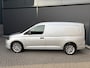 Volkswagen Caddy Maxi Cargo 2.0 TDI Comfort Airco - Apple carplay - Parkeersensor achter - Zijschuifdeur rechts - Tussenschot volledig - Zijwandbekleding laadruimte - Cruise control - Bluetooth - Start/stop systeem - Elektrische ramen - Stuur multifunctioneel - Regensensor