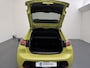 Peugeot 208 | Demo Deal | 1.2 Hybrid 110 e-DCS6 Business | Automatische verlichting | Elektrische parkeerrem | Extra getinte achterste zijruiten en achterruit