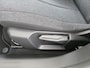 Peugeot 208 | Demo Deal | 1.2 Hybrid 110 e-DCS6 Business | Automatische verlichting | Elektrische parkeerrem | Extra getinte achterste zijruiten en achterruit