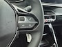 Peugeot 208 | Demo Deal | 1.2 Hybrid 110 e-DCS6 Business | Automatische verlichting | Elektrische parkeerrem | Extra getinte achterste zijruiten en achterruit