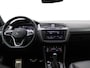 Volkswagen Tiguan 1.4 TSI eHybrid R-Line Business 245PK DSG SOH 92%, Panoramadak, Trekhaak, Black Style, 360gr. Camera, 20" LM Velgen, DCC, Leder, Memorystoel, Head-Up Display, Matrix LED Verlichting