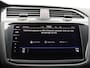Volkswagen Tiguan 1.4 TSI eHybrid R-Line Business 245PK DSG SOH 92%, Panoramadak, Trekhaak, Black Style, 360gr. Camera, 20" LM Velgen, DCC, Leder, Memorystoel, Head-Up Display, Matrix LED Verlichting