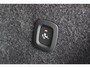 Volvo XC40 B4 Plus Dark | Panoramadak | Trekhaak | Verwarmbare voorstoelen, stuurwiel en voorruit | Premium audio by Harman Kardon | Apple carplay/Anrdoid auto | Adaptieve cruise control