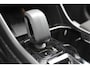 Volvo XC40 B4 Plus Dark | Panoramadak | Trekhaak | Verwarmbare voorstoelen, stuurwiel en voorruit | Premium audio by Harman Kardon | Apple carplay/Anrdoid auto | Adaptieve cruise control