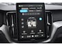 Volvo XC60 T8 Plug-in hybrid AWD Ultra Black Edition | Luchtvering | HUD | Massage seats | Stoel verkoeling | Bower & Wilkens |