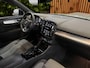 Volvo XC40 1.5 T4 Plug-in hybrid Plus Dark | Trekhaak | 20" Velgen | Harman/Kardon | Memory | Pilot Assist