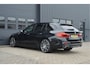 BMW 5-Serie Touring 520i High Executive | M-PAKKET | PANO | CAMERA |