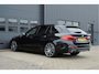 BMW 5-Serie Touring 520i High Executive | M-PAKKET | PANO | CAMERA |