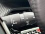 Peugeot e-2008 EV Active Pack 50 kWh -SOH 91.5%- 3 FASE-CLIMA-CAMERA-CRUISECONTROL-NAVI-FULL LED-1STE EIGENAAR!
