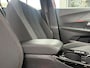 Peugeot e-2008 EV Active Pack 50 kWh -SOH 91.5%- 3 FASE-CLIMA-CAMERA-CRUISECONTROL-NAVI-FULL LED-1STE EIGENAAR!