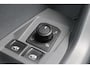 Volkswagen T-Cross 1.0 TSI Life | Cruise control adaptief | Lane assist | Dode hoek assist | Trekhaak afneembaar