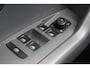 Volkswagen T-Cross 1.0 TSI Life | Cruise control adaptief | Lane assist | Dode hoek assist | Trekhaak afneembaar
