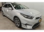 Kia Ceed Sportswagon 1.0 T-GDi ExecutiveLine Panoramadak Camera JBL Audio Stoelverwarming Stuurverwarming Parkeersensoren Extra getint Glas Navigatie Carplay Android Auto 17 Inch Velgen NL Auto