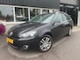 Volkswagen Golf 1.2 TSI Station HIGHLINE Nieuwe APK! Climate - Cruise - Parkeersensoren - Alcantara