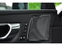 Volvo XC60 2.0 T6 Plug-in hybrid AWD Ultra Black Edition | Pano-dak | Harman/Kardon | Massage |