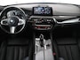 BMW 5-Serie Touring 530i xDrive M-sport High Executive | Leder | Camera | Harman/kardon | Park assist | Cruise control | Full LED | Bluetooth | Sfeerverlichting |