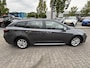 Toyota Corolla Touring Sports Hybrid 140 Active NL-AUTO 1E EIGENAAR CAMERA APPLE/ANDROID AD-CRUISE DAB+ LM-VELGEN