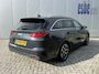 Kia Ceed Sportswagon 1.0 T-GDi ExecutiveLine Panoramadak Camera JBL Audio Stoelverwarming Stuurverwarming Parkeersensoren Extra getint Glas Navigatie Carplay Android Auto 17 Inch Velgen NL Auto