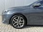 Kia Ceed Sportswagon 1.0 T-GDi ExecutiveLine Panoramadak Camera JBL Audio Stoelverwarming Stuurverwarming Parkeersensoren Extra getint Glas Navigatie Carplay Android Auto 17 Inch Velgen NL Auto