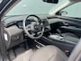Hyundai Tucson 1.6 T-GDI 265pk PHEV Comfort Smart 4WD | Climate | Camera | Carplay | Keyless | Navigatie | Full - Led | Elek. Klep | Winterpakket | 19" Lichtmetaal | Digitale Cockpit | Parkeer Assistent | Adapt. Cruisecontrol | 1e Eigenaar