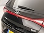 Hyundai i20 1.0 T-GDI Premium Sport Automaat (VIRTUAL COCKPIT, GROOT NAVI, CLIMATE, STUUR/STOELVERWARMING, SPORTSTOELEN, GETINT GLAS, ADAPTIVE CRUISE, NIEUWSTAAT)