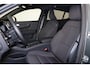 Volvo EC40 Extended Range Core 82 kWh - Panoramadak - IntelliSafe Assist & Surround - 360º Camera - Parkeersensoren voor & achter - Draadloze tel. lader - High Performance audio - 19' LMV