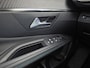 Peugeot 3008 1.6 HYbrid 225 Allure Sport 225Pk Automaat (APPLE CARPLAY, GROOT NAVI, 360 CAMERA, KEYLESS, SPORTSTOELEN, LEDER, GETINT GLAS, ZWART HEMEL, NIEUWSTAAT)