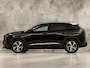 Peugeot 3008 1.6 HYbrid 225 Allure Sport 225Pk Automaat (APPLE CARPLAY, GROOT NAVI, 360 CAMERA, KEYLESS, SPORTSTOELEN, LEDER, GETINT GLAS, ZWART HEMEL, NIEUWSTAAT)