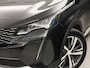 Peugeot 3008 1.6 HYbrid 225 Allure Sport 225Pk Automaat (APPLE CARPLAY, GROOT NAVI, 360 CAMERA, KEYLESS, SPORTSTOELEN, LEDER, GETINT GLAS, ZWART HEMEL, NIEUWSTAAT)