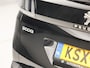 Peugeot 3008 1.6 HYbrid 225 Allure Sport 225Pk Automaat (APPLE CARPLAY, GROOT NAVI, 360 CAMERA, KEYLESS, SPORTSTOELEN, LEDER, GETINT GLAS, ZWART HEMEL, NIEUWSTAAT)