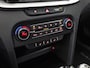 Kia Ceed 1.0 T-GDi DynamicPlusLine (APPLE CARPLAY, GROOT NAVI, STUUR/STOELVERWARMING, CAMERA, SPORTSTOELEN, TREKHAAK, GETINT GLAS, KEYLESS, NIEUWSTAAT)