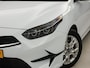 Kia Ceed 1.0 T-GDi DynamicPlusLine (APPLE CARPLAY, GROOT NAVI, STUUR/STOELVERWARMING, CAMERA, SPORTSTOELEN, TREKHAAK, GETINT GLAS, KEYLESS, NIEUWSTAAT)