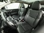 Nissan Qashqai 1.6 Tekna Sport (PANORAMADAK, NAVIGATIE, 360 CAMERA, LEDER, ELEK SPORTSTOELEN, GETINT GLAS, CRUISE, NIEUWSTAAT)