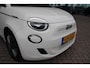 Fiat 500C Icon 42 kWh Cabrio Automaat Bomvolle auto, oa met Airco Navi Camera Stoelverwarming Carplay