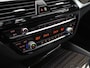 BMW 5-Serie 520i M Sport High Executive 184Pk Automaat (GROOT NAVI, M PAKKET, 360 CAMERA, MEMORY SEATS, HARMAN/KARDON, STUUR/STOELVERWARMING, LUXE LEDER, HEAD-UP DISPLAY, GETINT GLAS, NIEUWSTAAT)