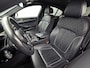 BMW 5-Serie 520i M Sport High Executive 184Pk Automaat (GROOT NAVI, M PAKKET, 360 CAMERA, MEMORY SEATS, HARMAN/KARDON, STUUR/STOELVERWARMING, LUXE LEDER, HEAD-UP DISPLAY, GETINT GLAS, NIEUWSTAAT)