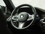 BMW 5-Serie 520i M Sport High Executive 184Pk Automaat (GROOT NAVI, M PAKKET, 360 CAMERA, MEMORY SEATS, HARMAN/KARDON, STUUR/STOELVERWARMING, LUXE LEDER, HEAD-UP DISPLAY, GETINT GLAS, NIEUWSTAAT)